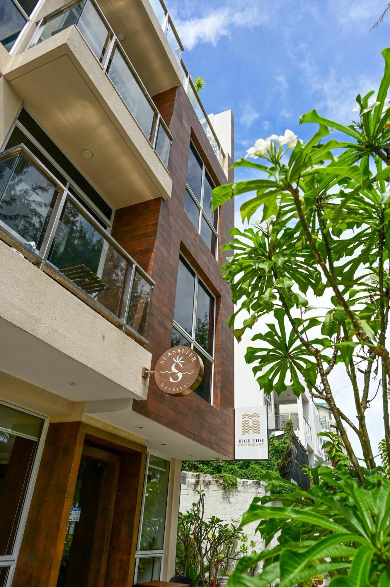 Seasalter Maldives Hotel Hulhumale Exterior photo